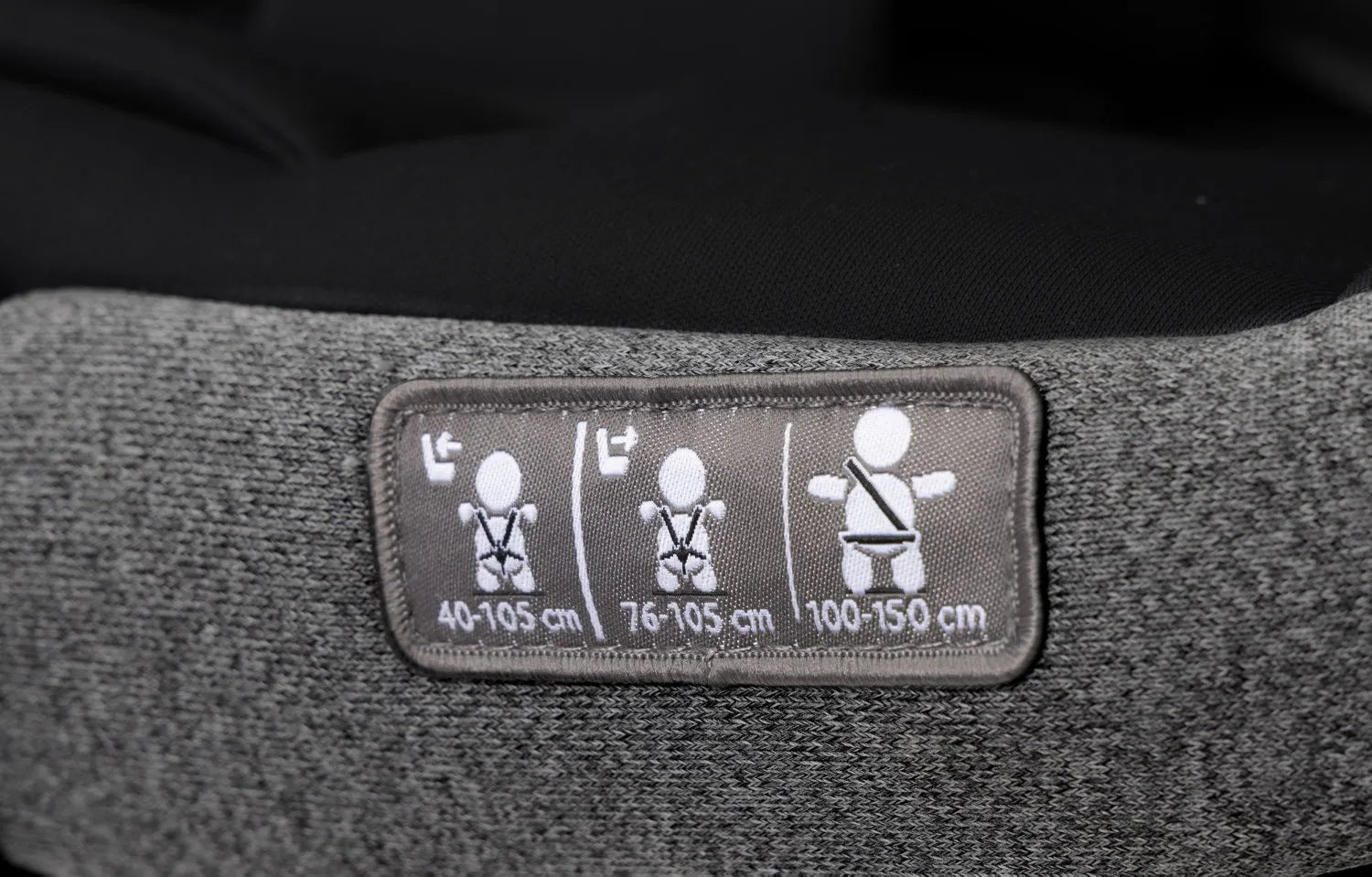 Chicco - Bi-Seat Air I-size With Base (assorted colours)