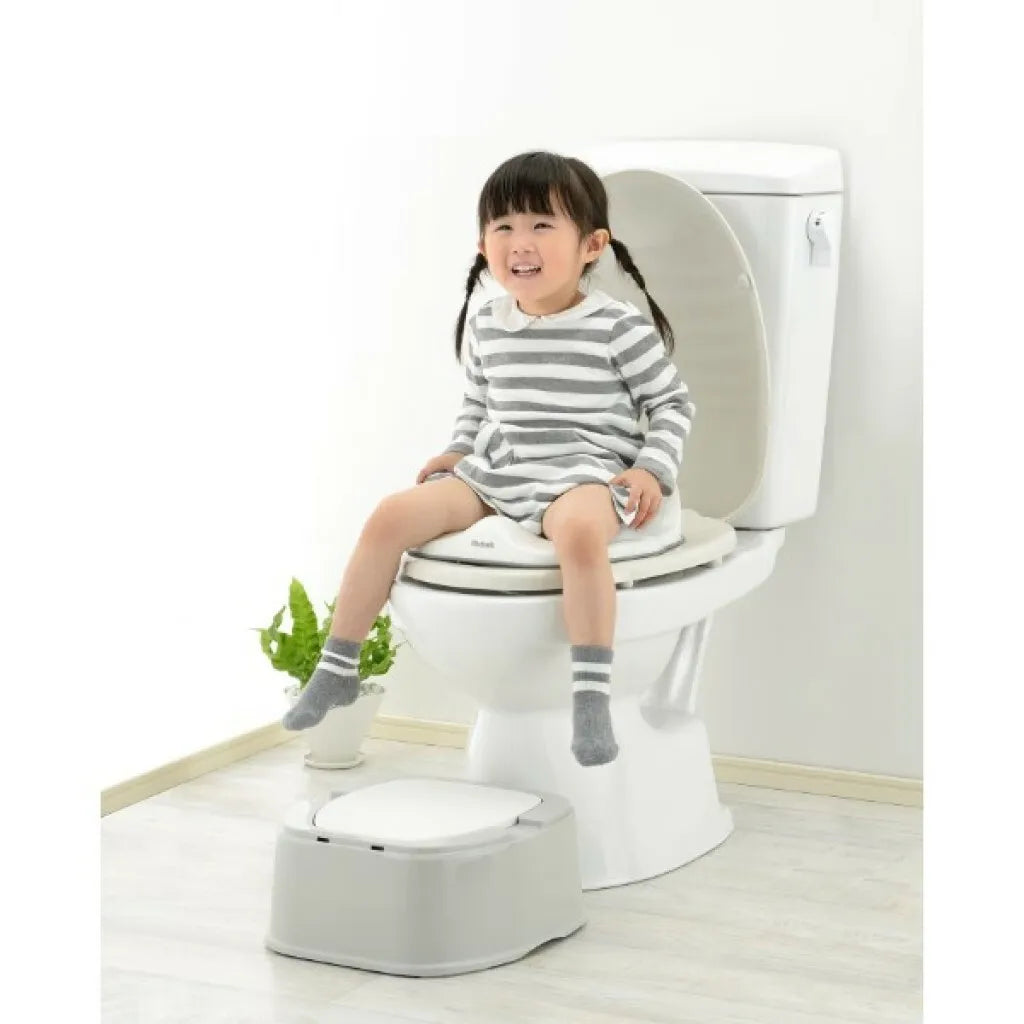 Richell Pottis Step and Potty K