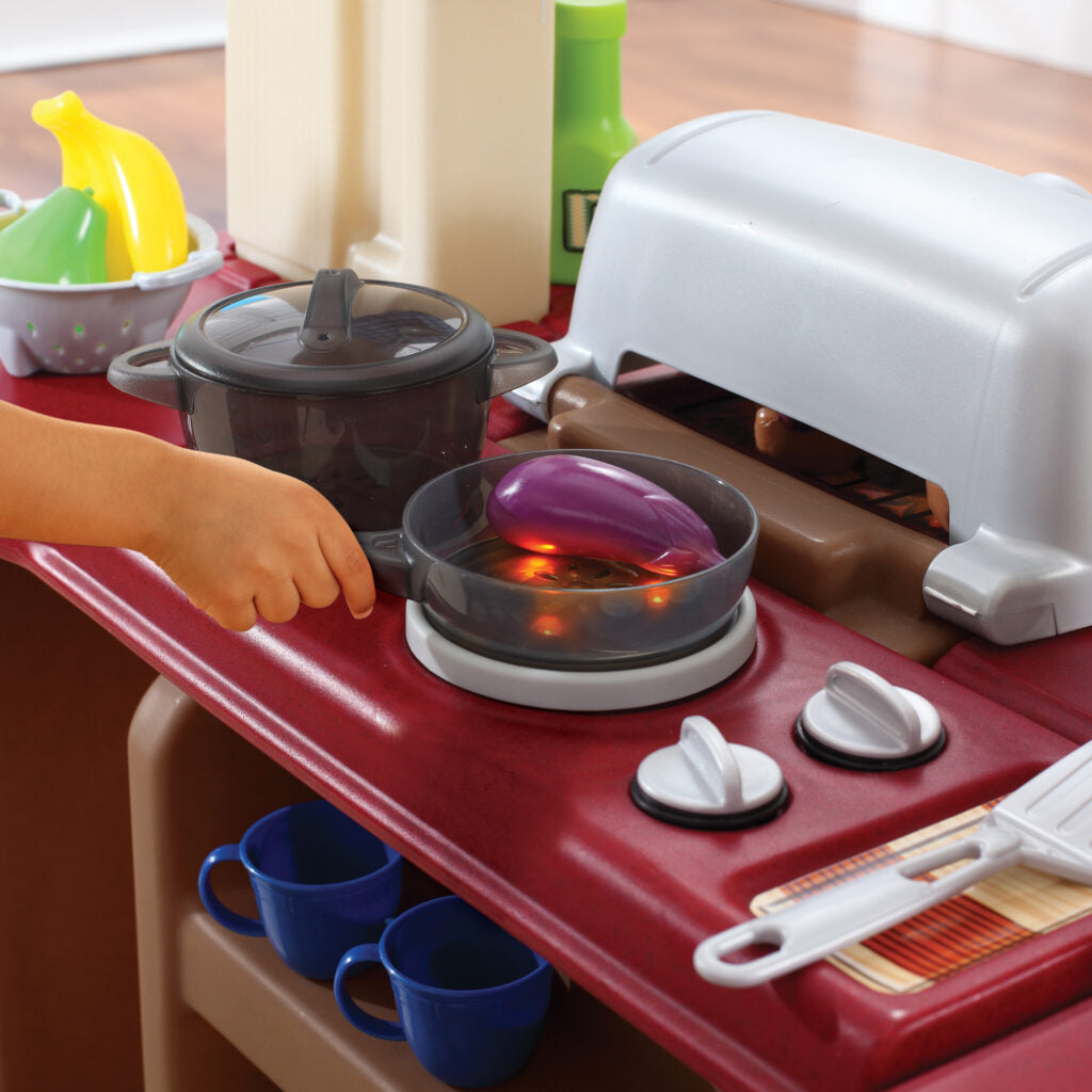 Step2 Grand Walk-In Kitchen & Grill™