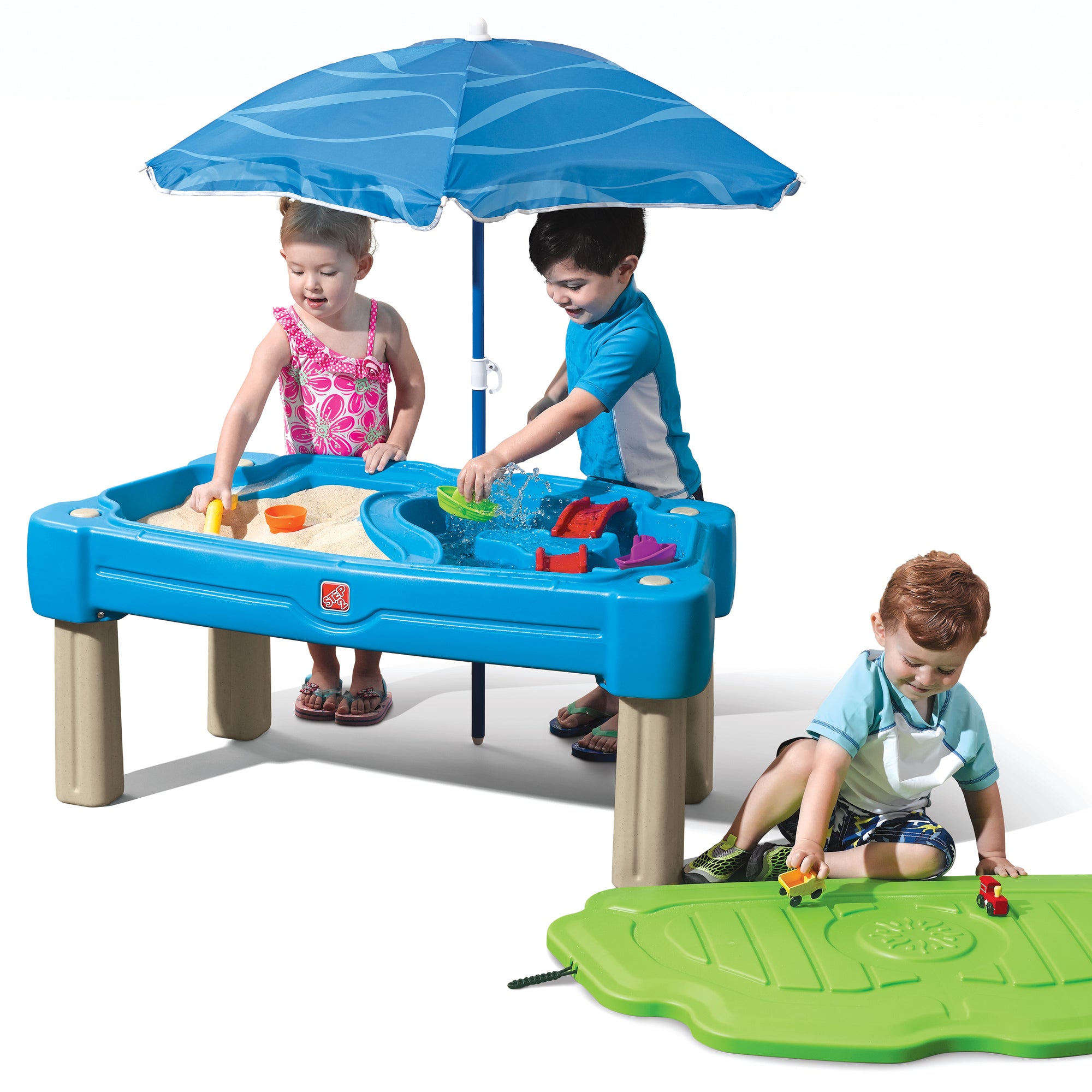 Step2 Cascading Cove Sand & Water Table™