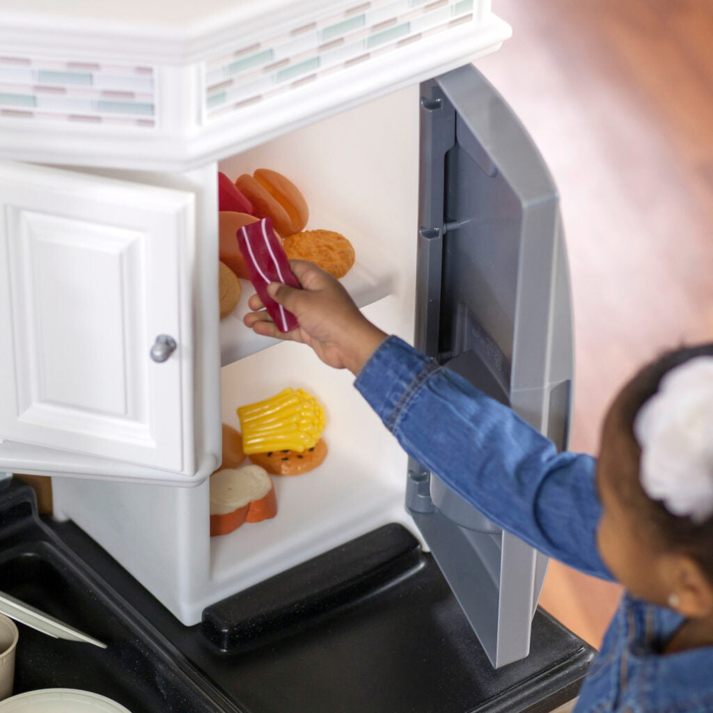 Step2 LifeStyle™ Dream Kitchen