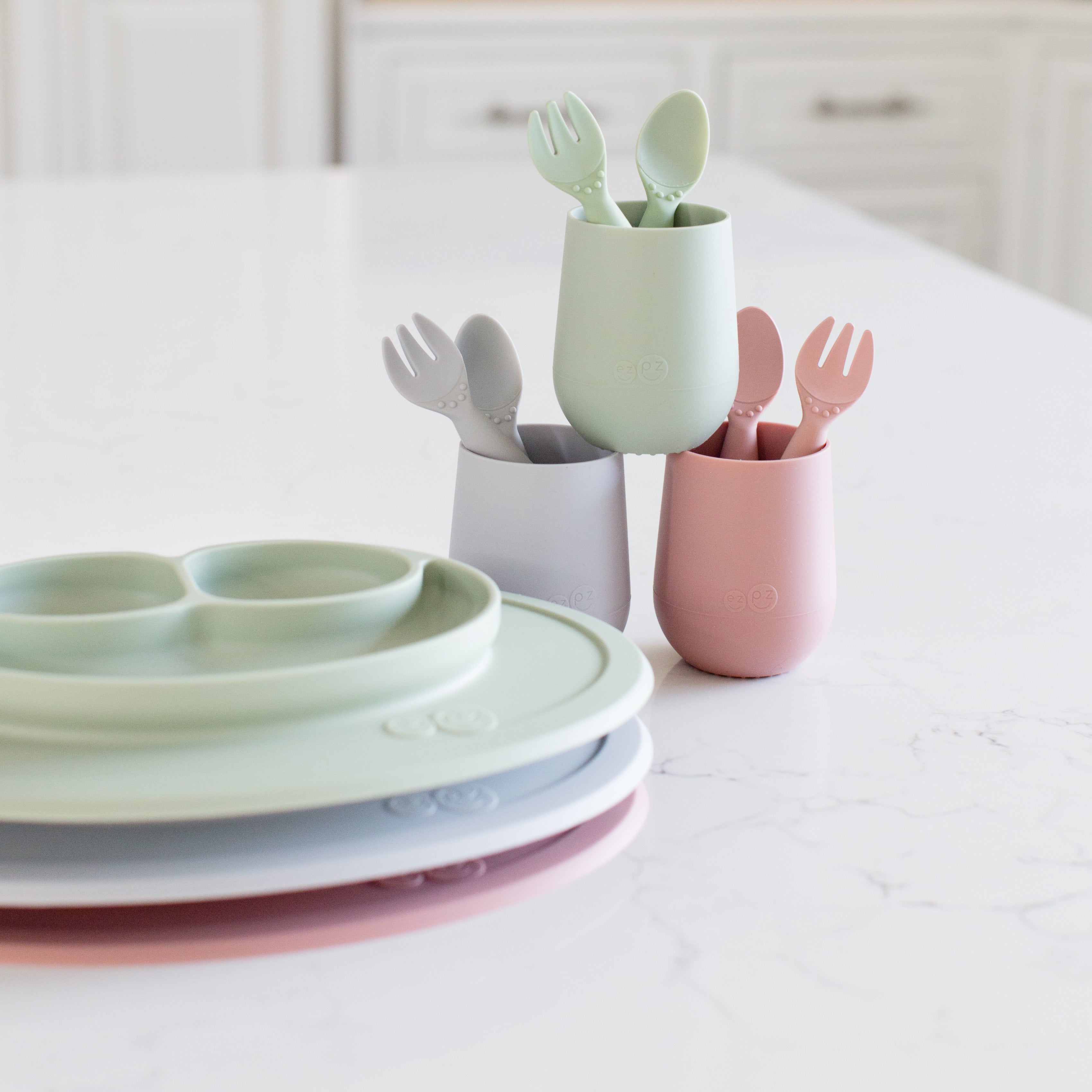 ezpz Mini Cup, 4oz (8 Colours) | Little Baby.