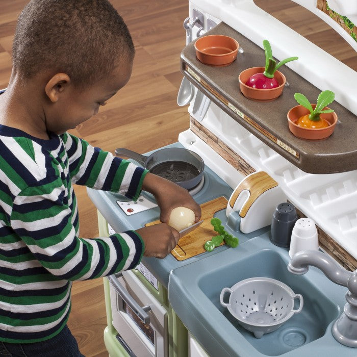 Step 2 Garden Fresh Kitchen™ | Little Baby.