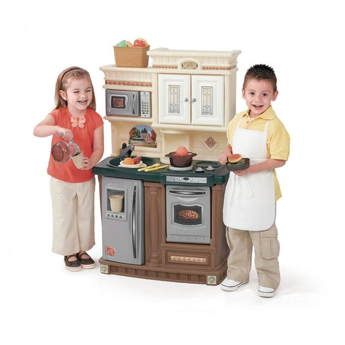 Step 2 Lifestyle™ New Traditions Kitchen | Little Baby.