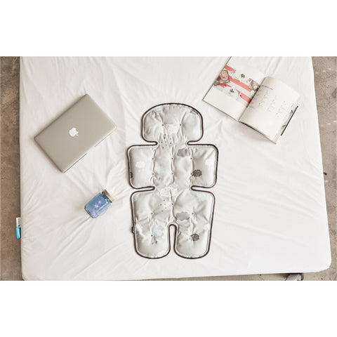 Hi Jell-O-Cool Stroller Liner - Snowy Clouds | Little Baby.
