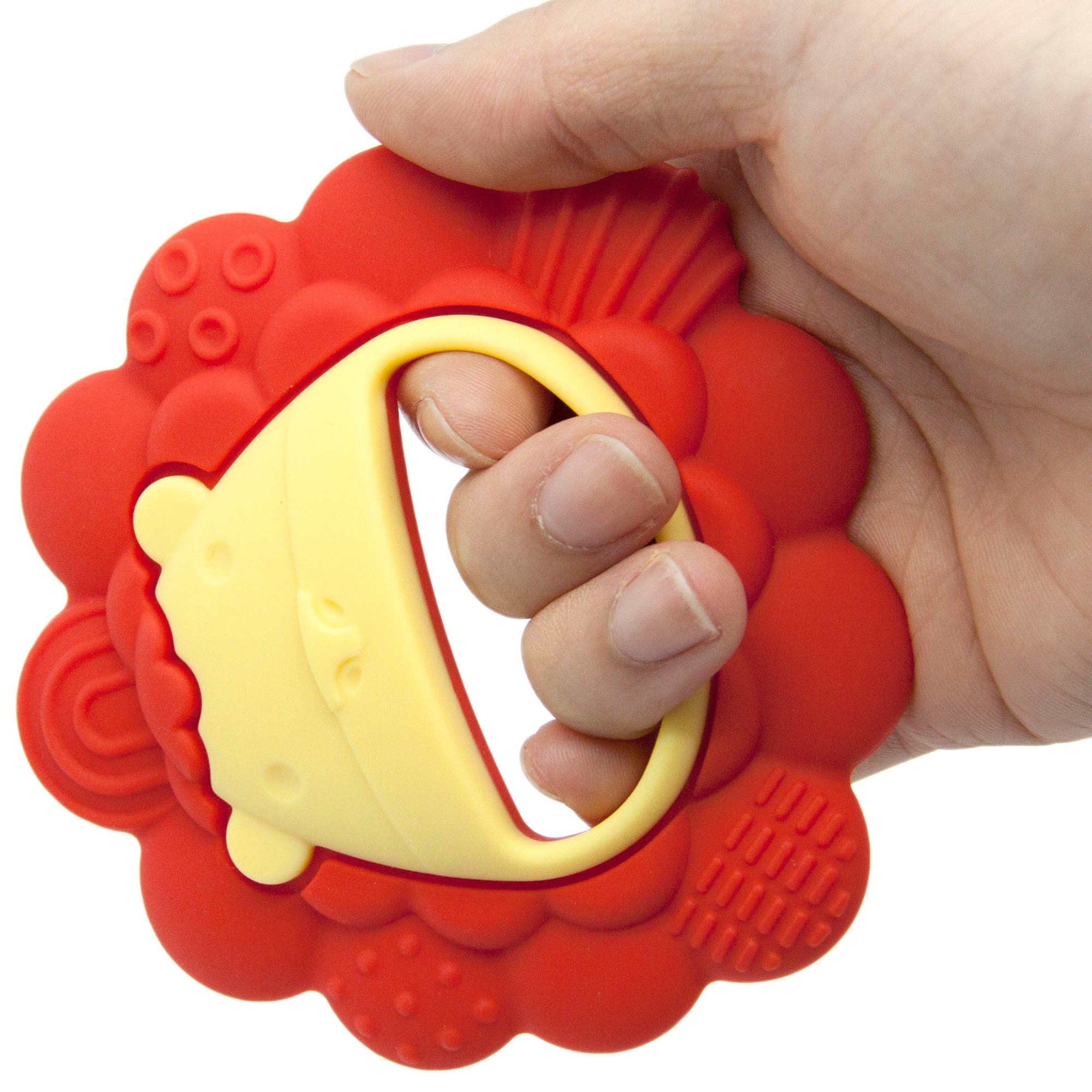 Marcus & Marcus Sensory Teether - Marcus | Little Baby.