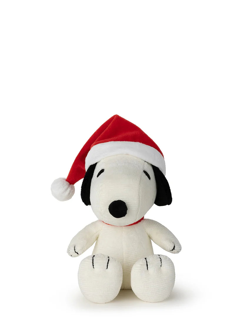 Peanuts Snoopy Sitting with Christmas Hat 17cm