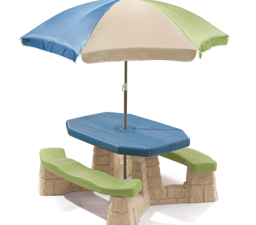 Step2 Naturally Playful Picnic Table with Umbrella