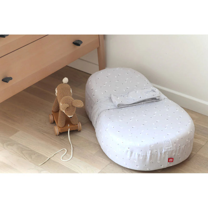 Red Castle Cocoonababy Nest - Moon & Stars-8