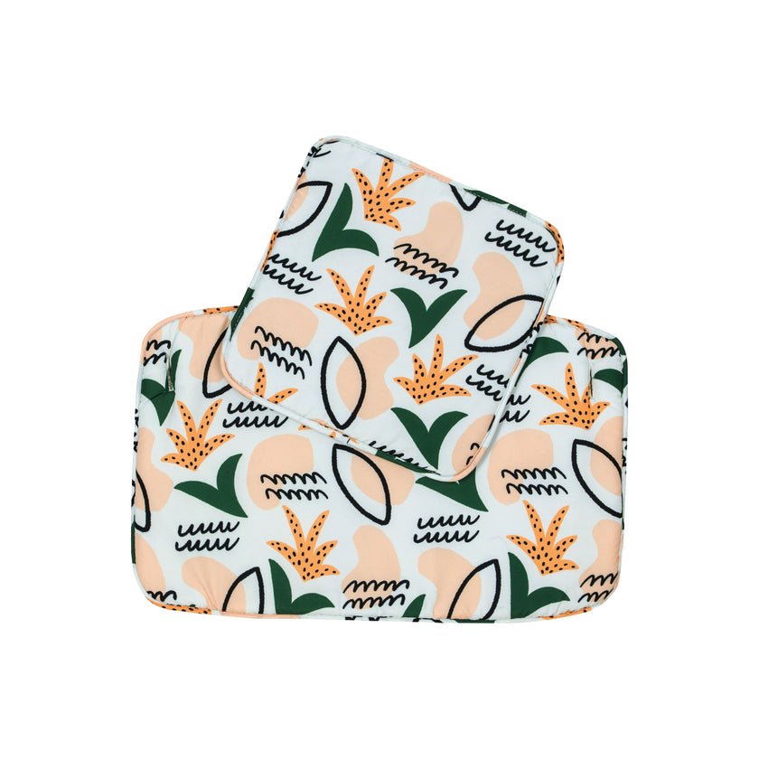 MOJI- STANDARD CUSHION- Botanical