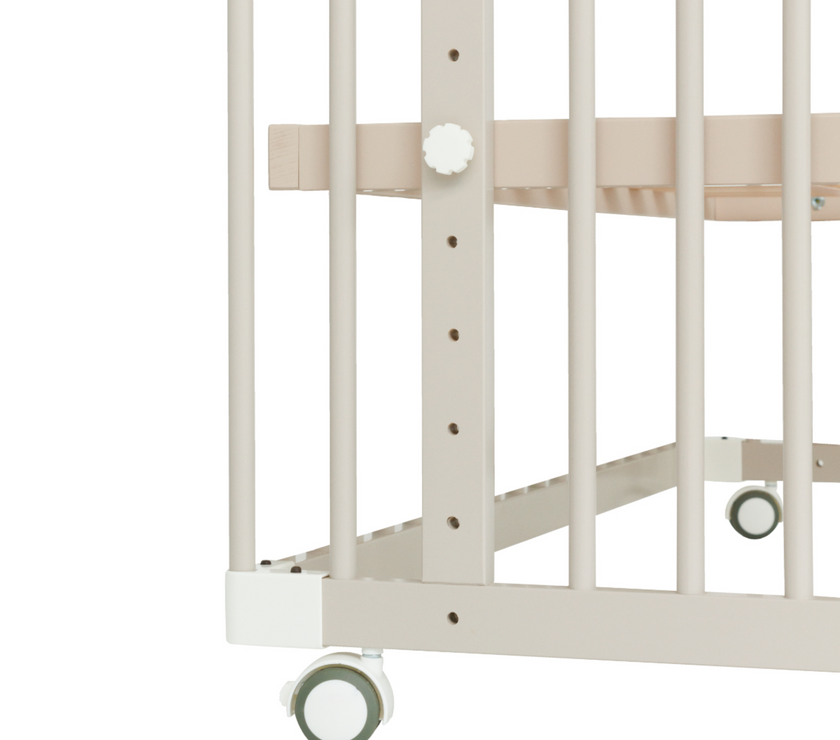 Beblum Starling Cot (w/ bundle items)