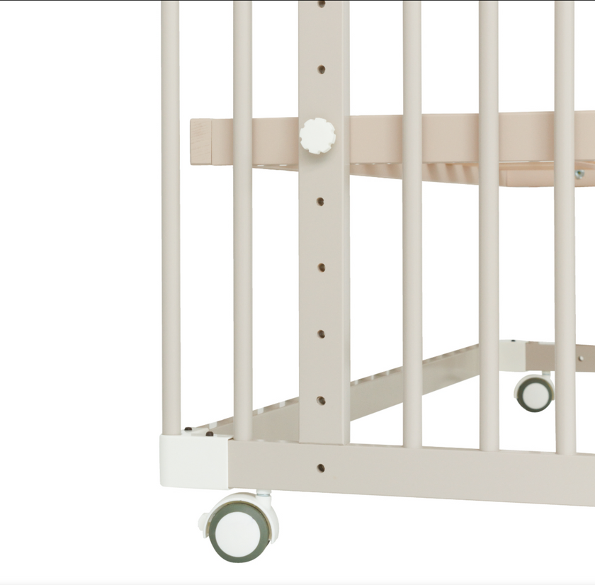 Beblum Starling Cot (w/ bundle items)