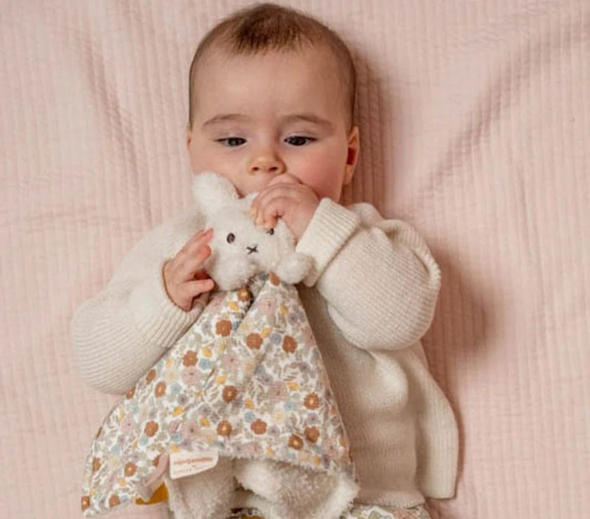 Miffy cuddle cloth Vintage Little Flowers