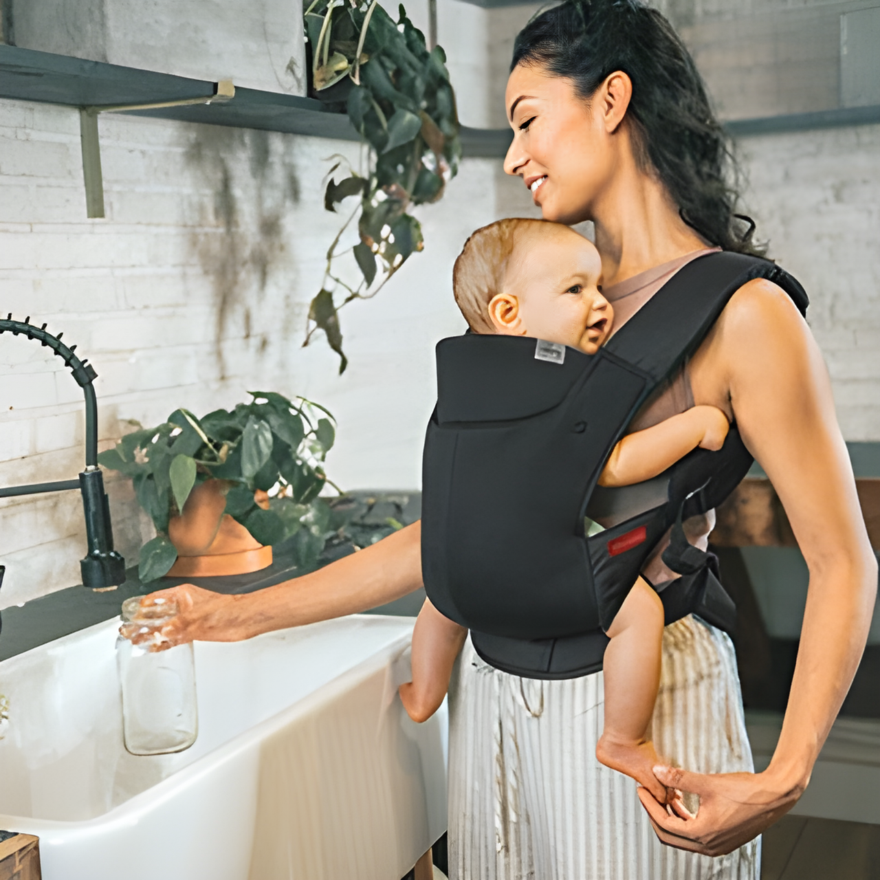 Chicco SnugSupport 4-in-1 Infant Carrier Black 06079720950070