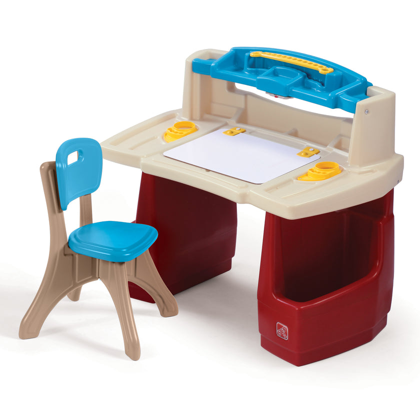 Step2 Deluxe Art Master Desk™