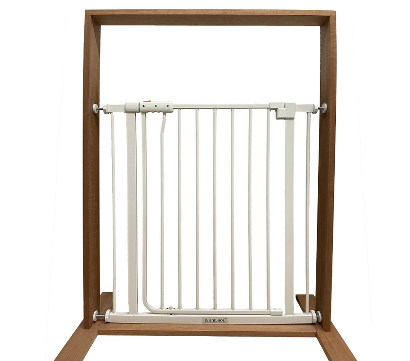 Bonbijou Auto Close Gate | Little Baby.