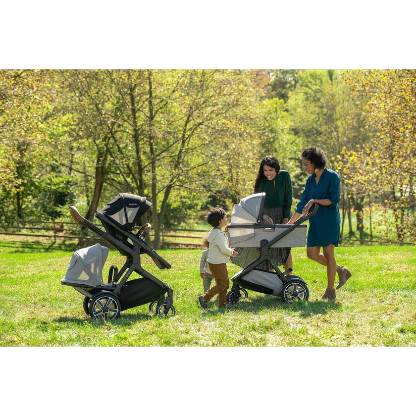 Nuna DEMI Grow 2023 - Caviar