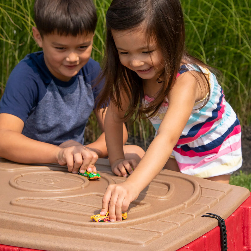 Step2 Naturally Playful Sand Table