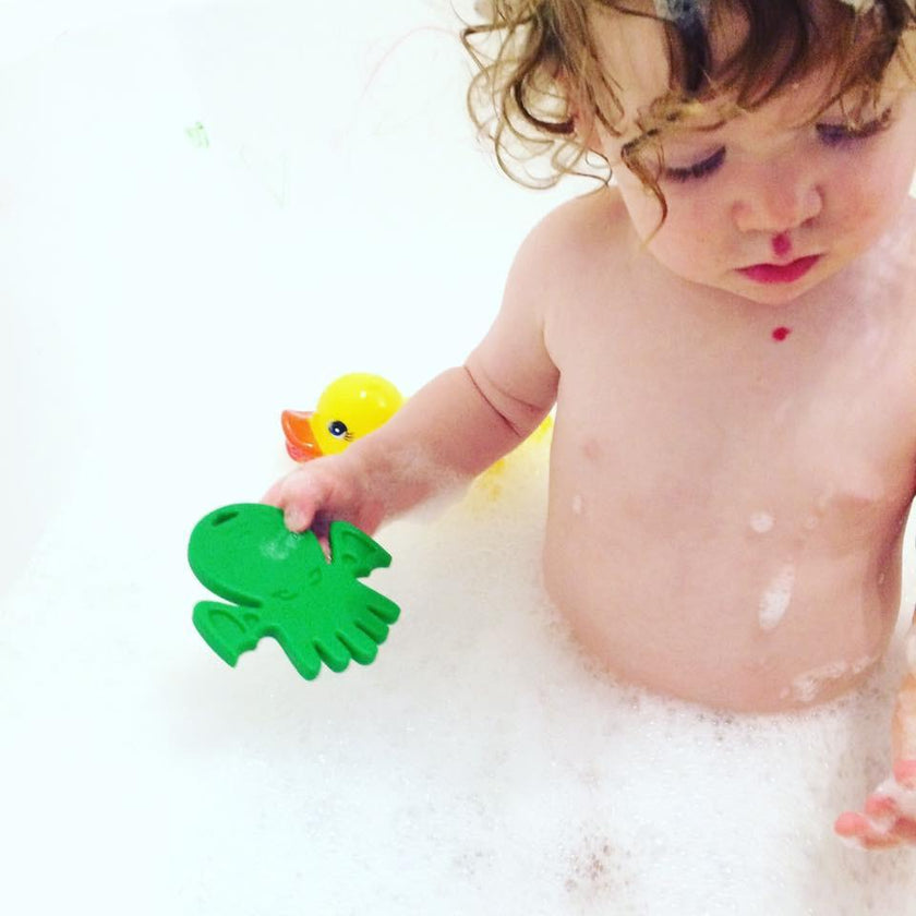 Helles Teeth Cthulhu Teether (Deep Green) | Little Baby.