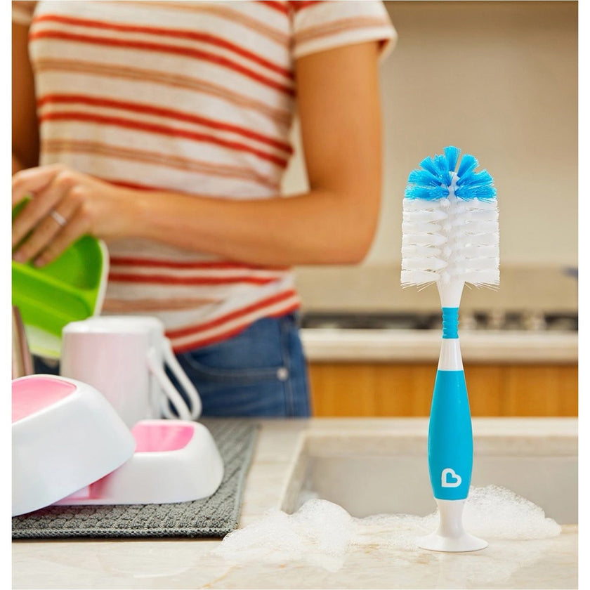 Munchkin Bristle™ Bottle Brush | Little Baby.