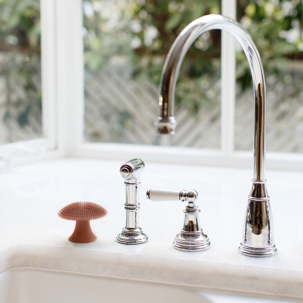 ezpz Mushroom Sponge | Little Baby.