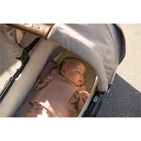 Nuna TRIV Carry Cot | Little Baby.