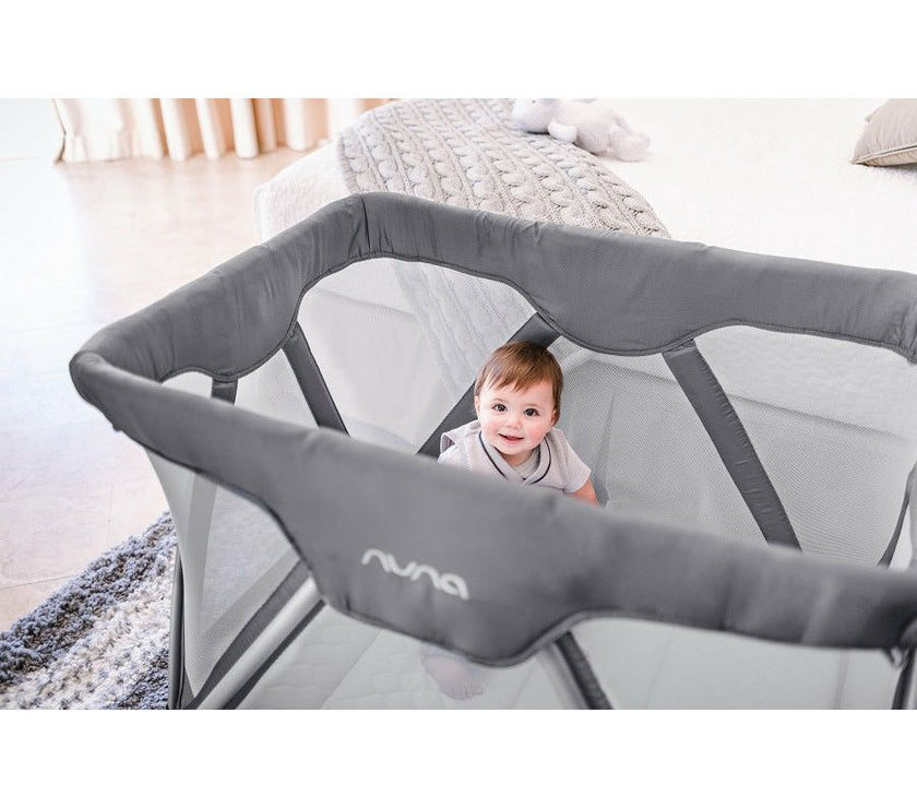 Nuna SENA Travel Cot + changer - Graphite