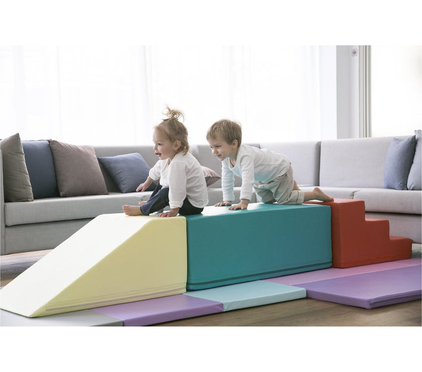 Foldaway Step and Slide Play Set | Little Baby.