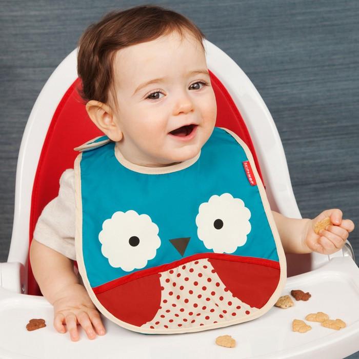 Skip Hop Zoo Tuck-Away Bib - Owl | Little Baby.