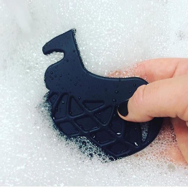 Helles Teeth Odin's Steed Teether (Raven Black) | Little Baby.