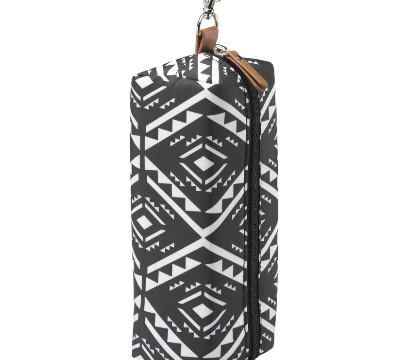 Petunia Pickle Bottom Bottle Butler: Secrets of Salvador | Little Baby.
