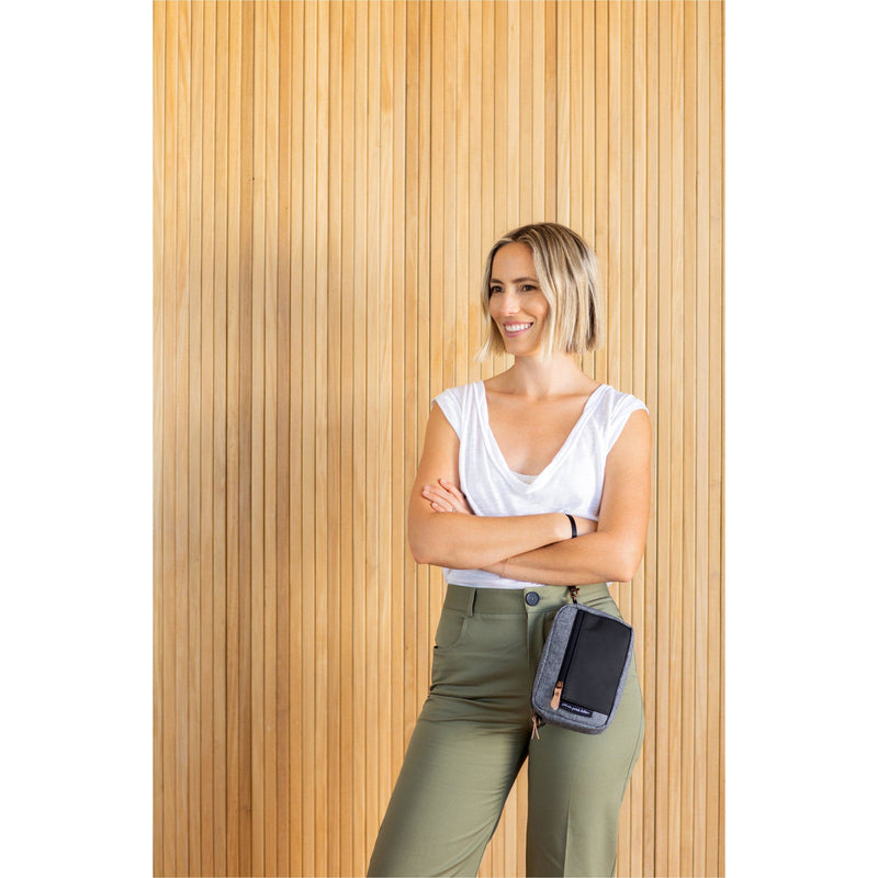 Petunia Pickle Bottom Mommy Belt Bag - Graphite/Black | Little Baby.
