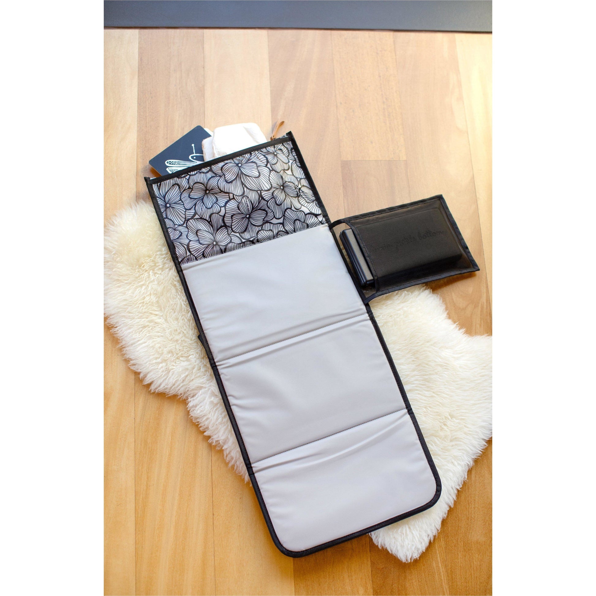 Petunia Pickle Bottom Nimble Changer Clutch: Bordeaux Blooms | Little Baby.