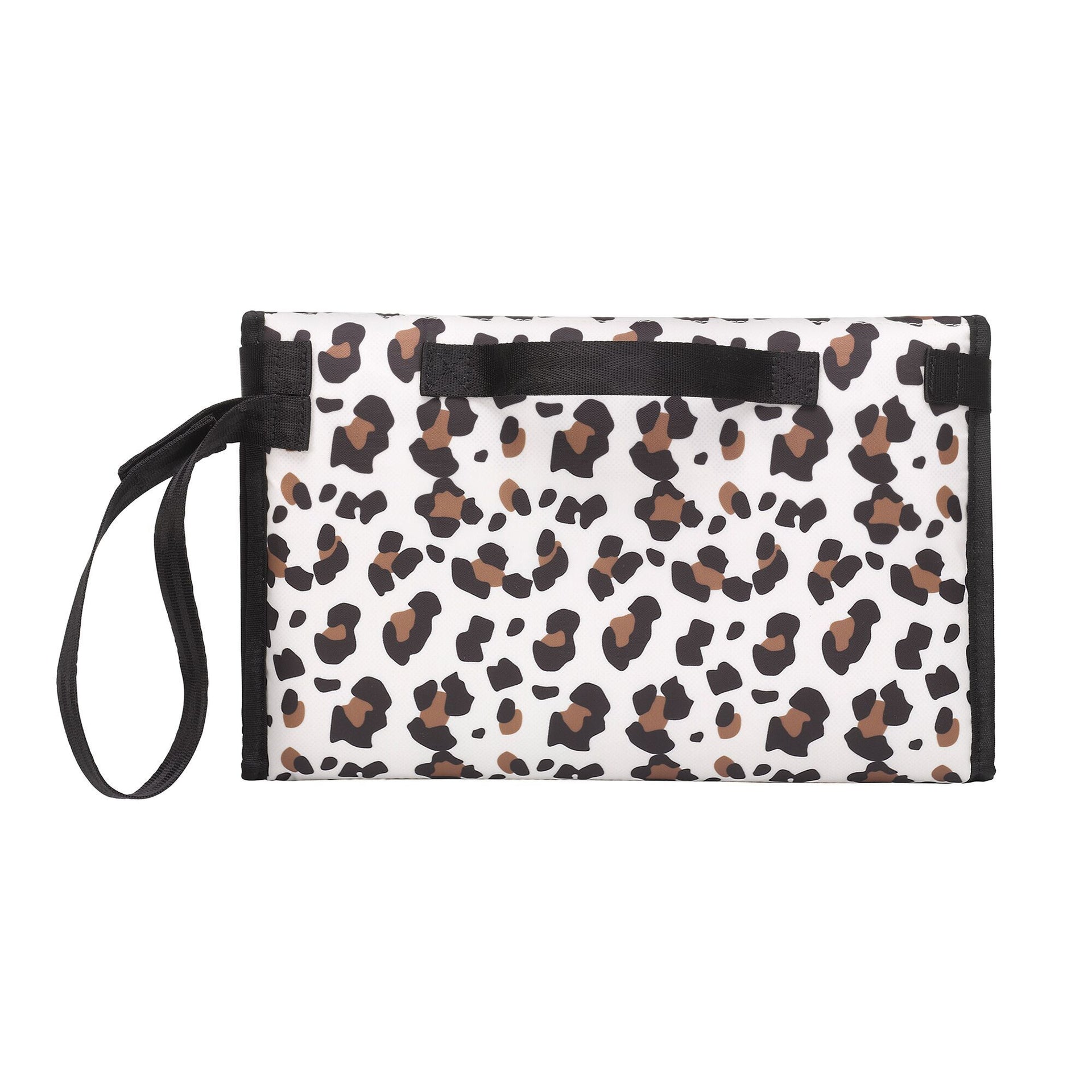 Petunia Pickle Bottom Nimble Changer Clutch: Leopard | Little Baby.