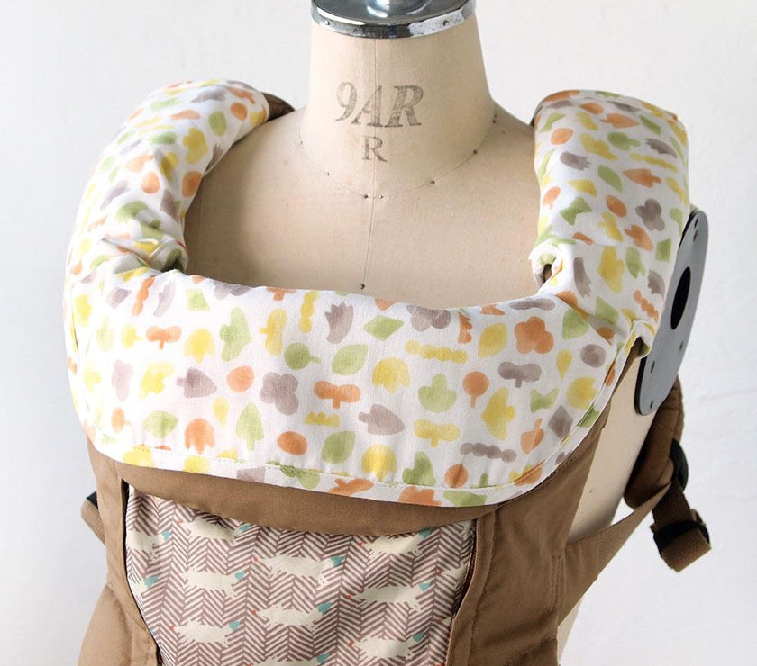 Hoppetta Baby Carrier Surround Pad - Polka March | Little Baby.
