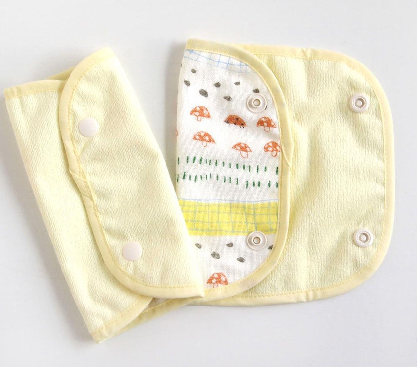 Hoppetta Tanta Fluffy Gauze Drool Pad - Ladybug | Little Baby.