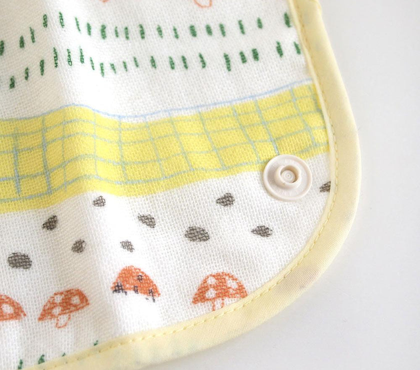 Hoppetta Tanta Fluffy Gauze Drool Pad - Ladybug | Little Baby.
