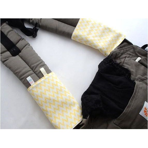 Jinglebib Drool Pad - Yellow Chevron | Little Baby.