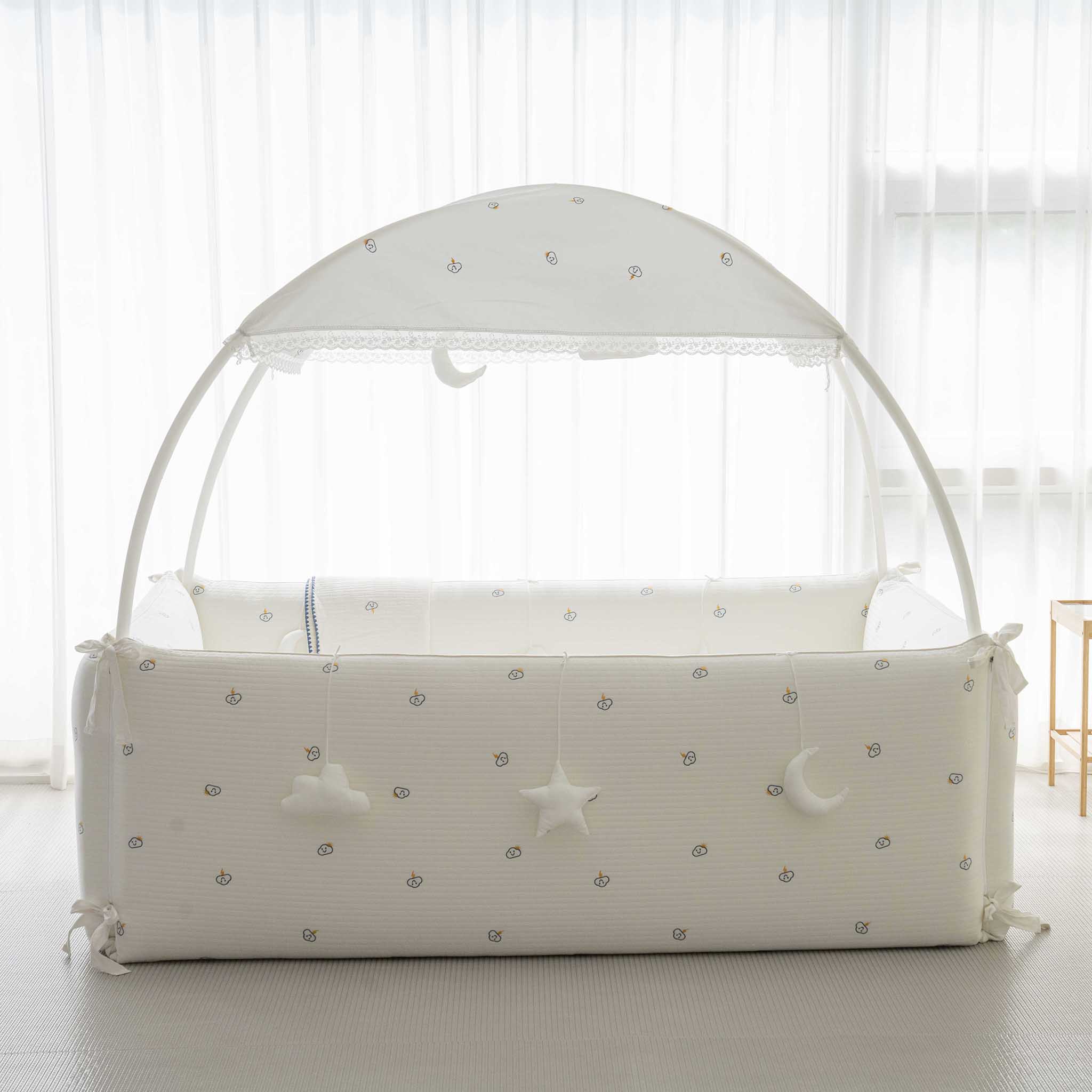 LOLBaby Cotton Embroidery Bumper Bed with Hanging Toy and Canopy Clo