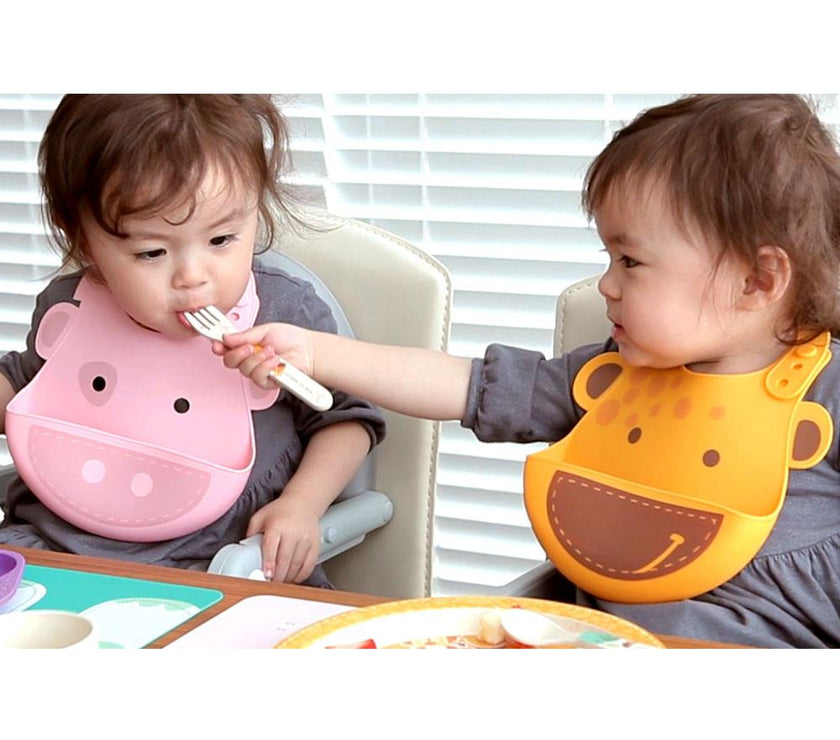 Marcus & Marcus Baby Bib - Lola | Little Baby.