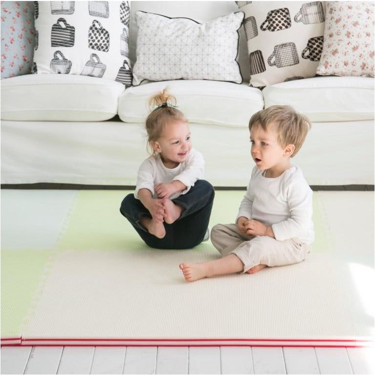 Foldaway Puzzle Mat, 100x100x3cm | Little Baby.