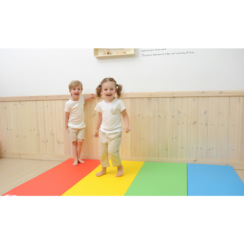 Foldaway Playmat SG, 240 x 140 x 4cm (Rainbow) | Little Baby.